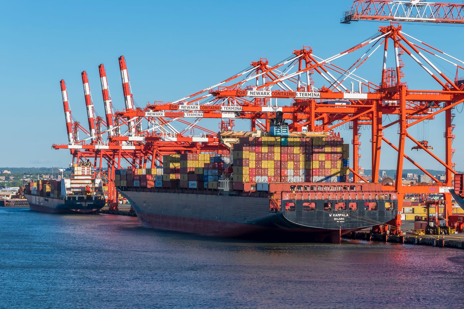 Asia-US container spot rates spiking to year-end highs