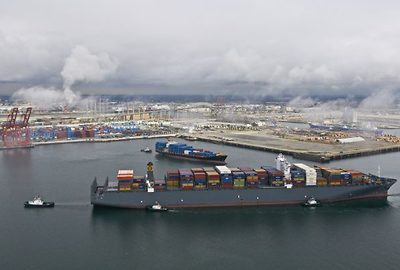 Mega-Ships.