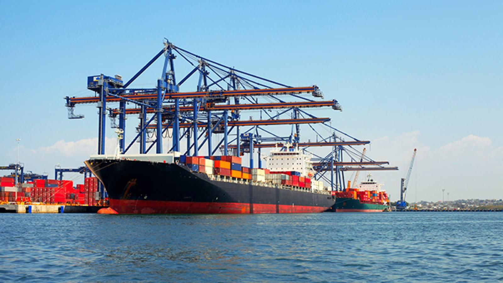 Shipping Companies in Visakhapatnam 2 https://www.joc.com/images/phoenix/5210719_1.0.jpg?utm_source=chatgpt.com