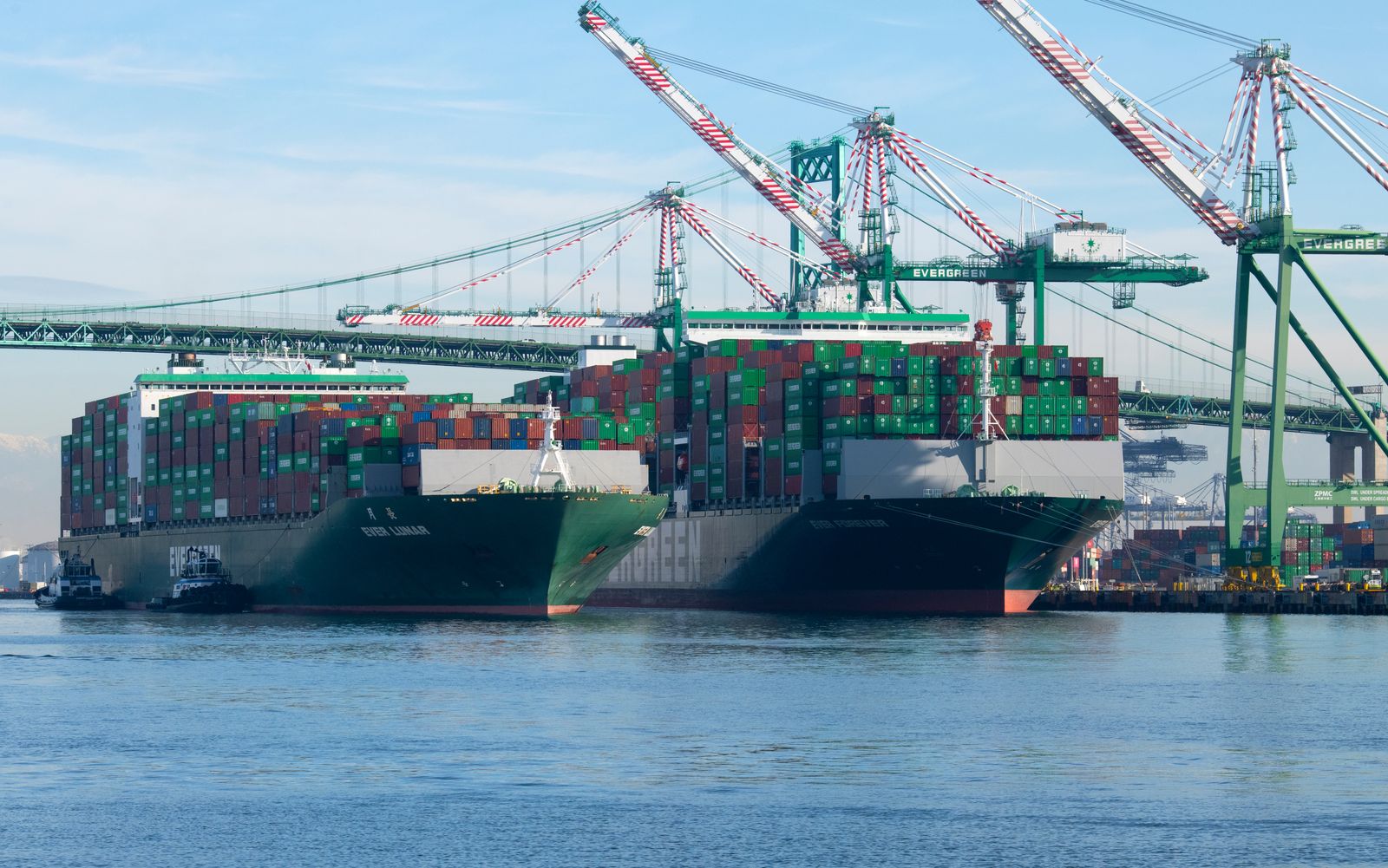 Trans-Pac settles into sedate December before New Year’s uncertainties