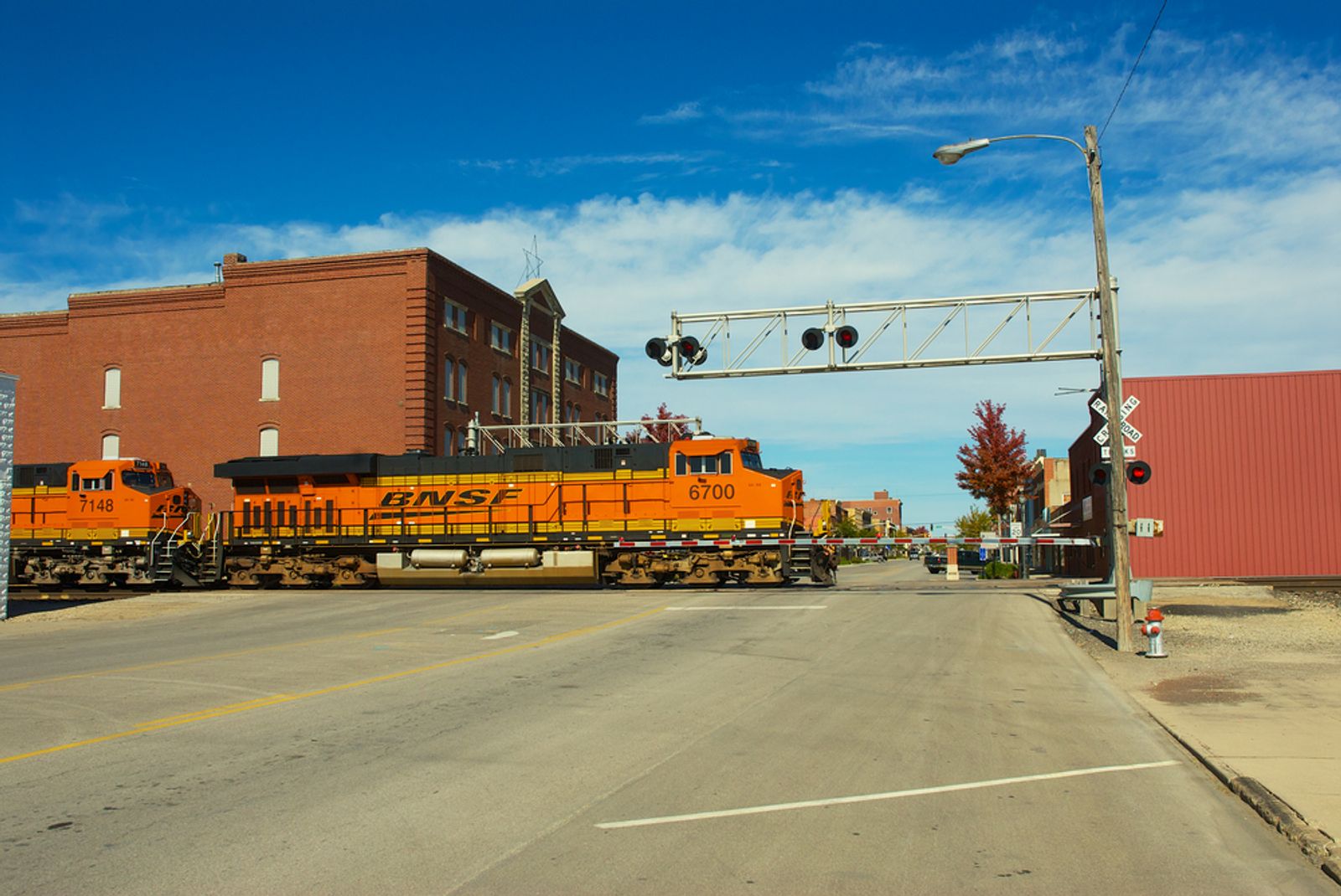 Bad weather, early peak demand slowed BNSF trains last month
