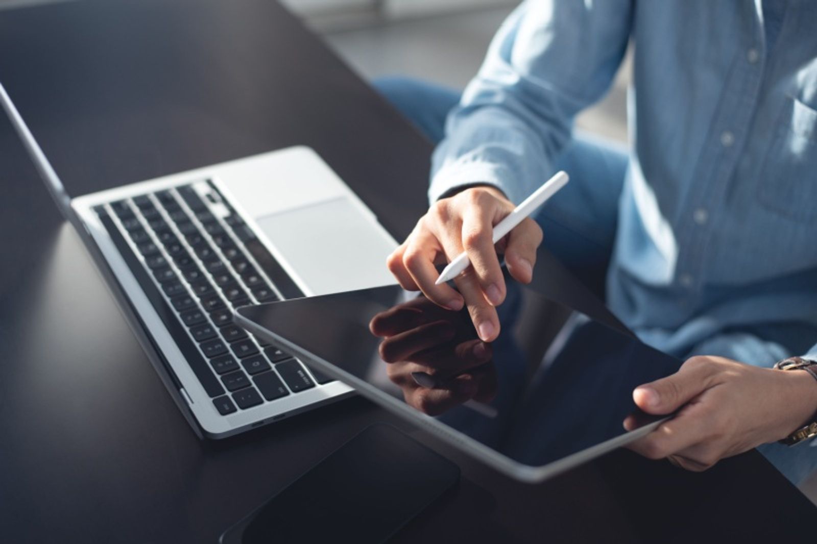 Startups land collective $129M in latest AI push into logistics