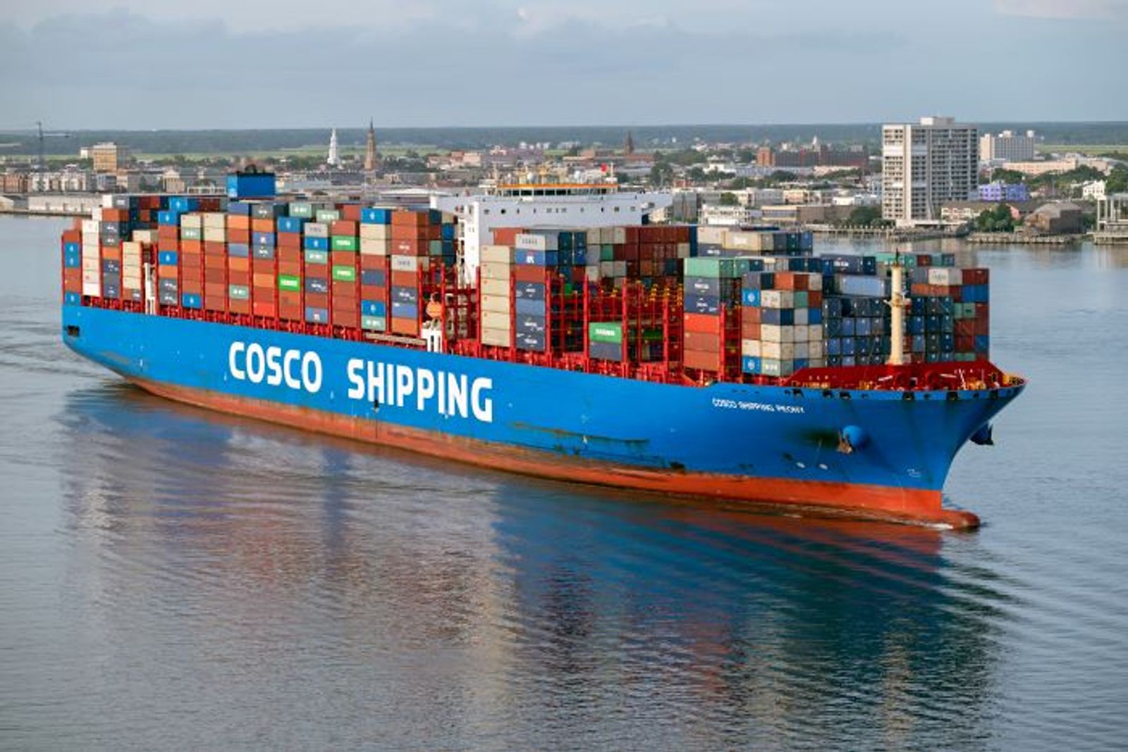 Cosco says no changes to US services as new port fees approach
