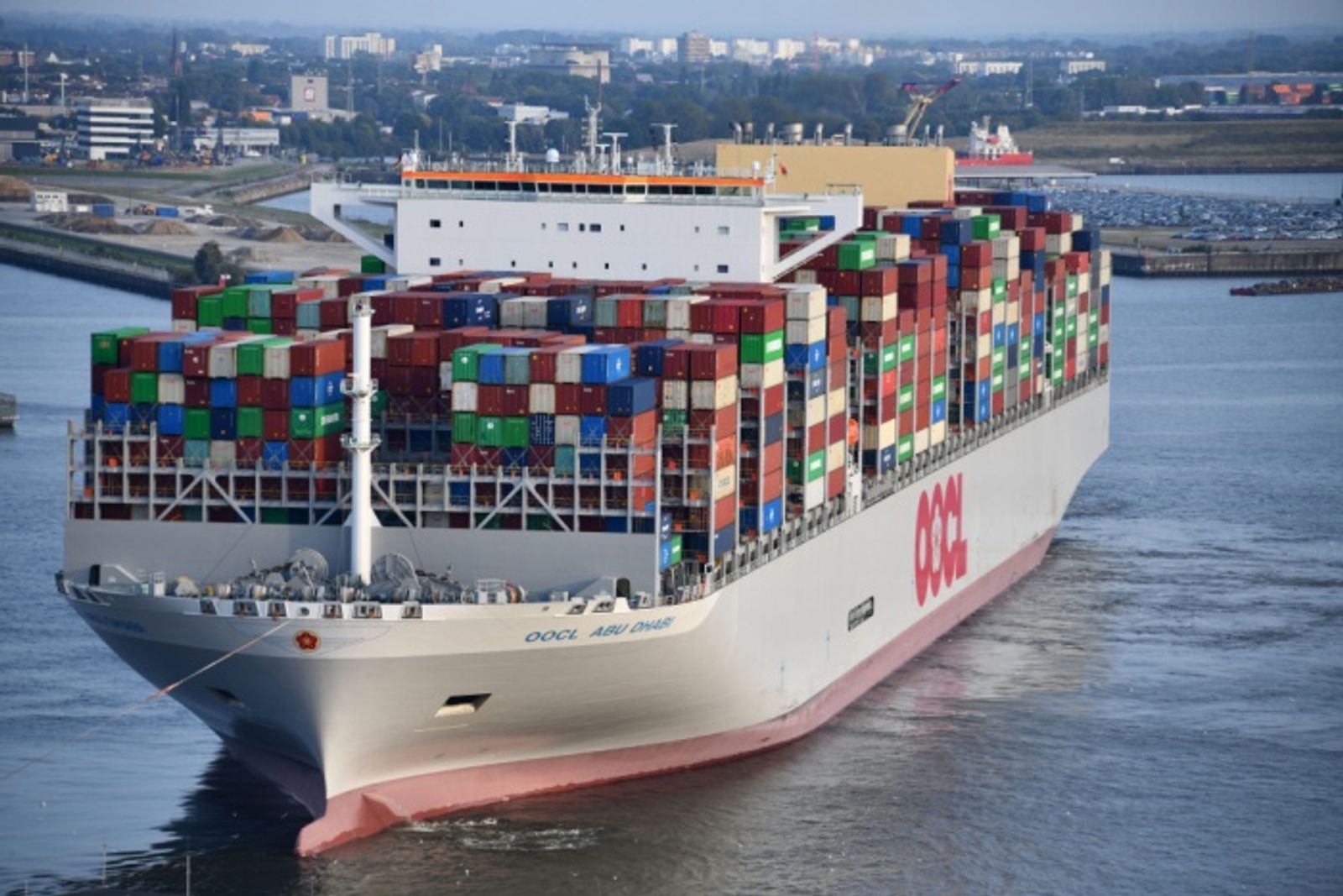 Tumbling rates on trans-Pacific, Asia-Europe drag down OOCL Q3 revenue