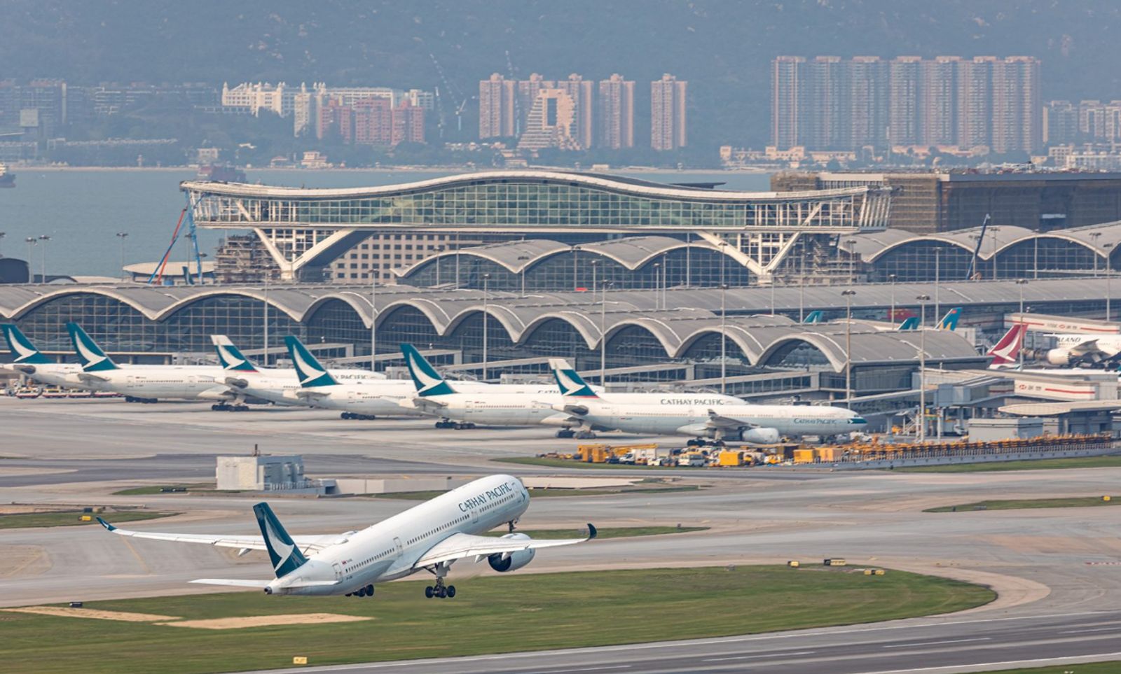China air freight demand, rates surge on new 100% US tariff