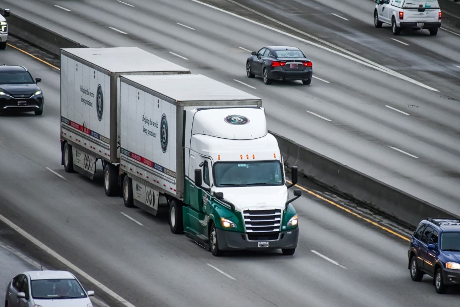 US LTL ‘land rush’ reaches its end amid long-term freight decline