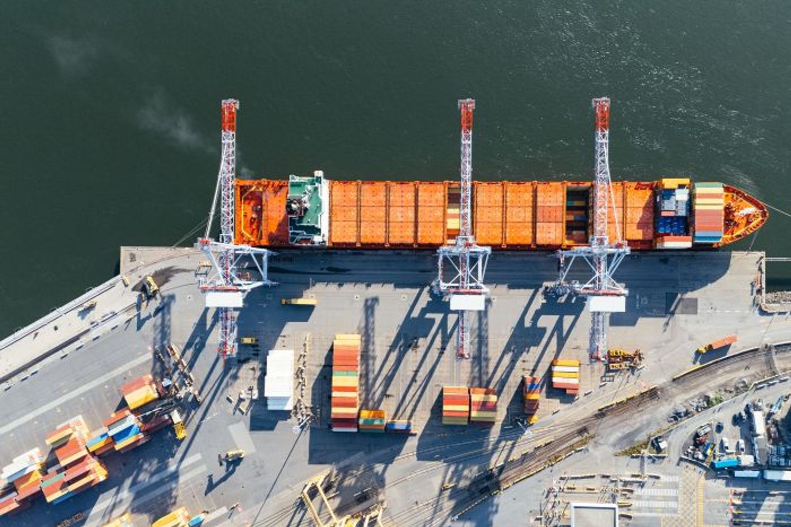 Canada looks for new container gateways for decoupling from US