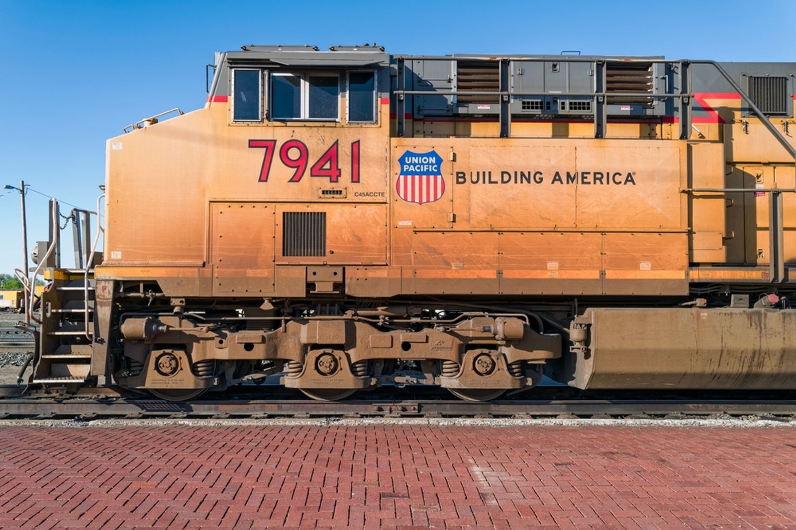 Two large rail unions say they oppose planned UP-NS merger