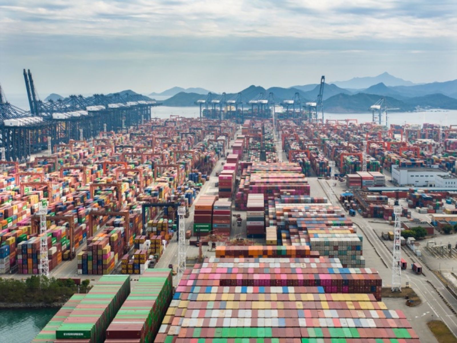 Asia-Europe ocean carriers add capacity as trade enters peak shipping period