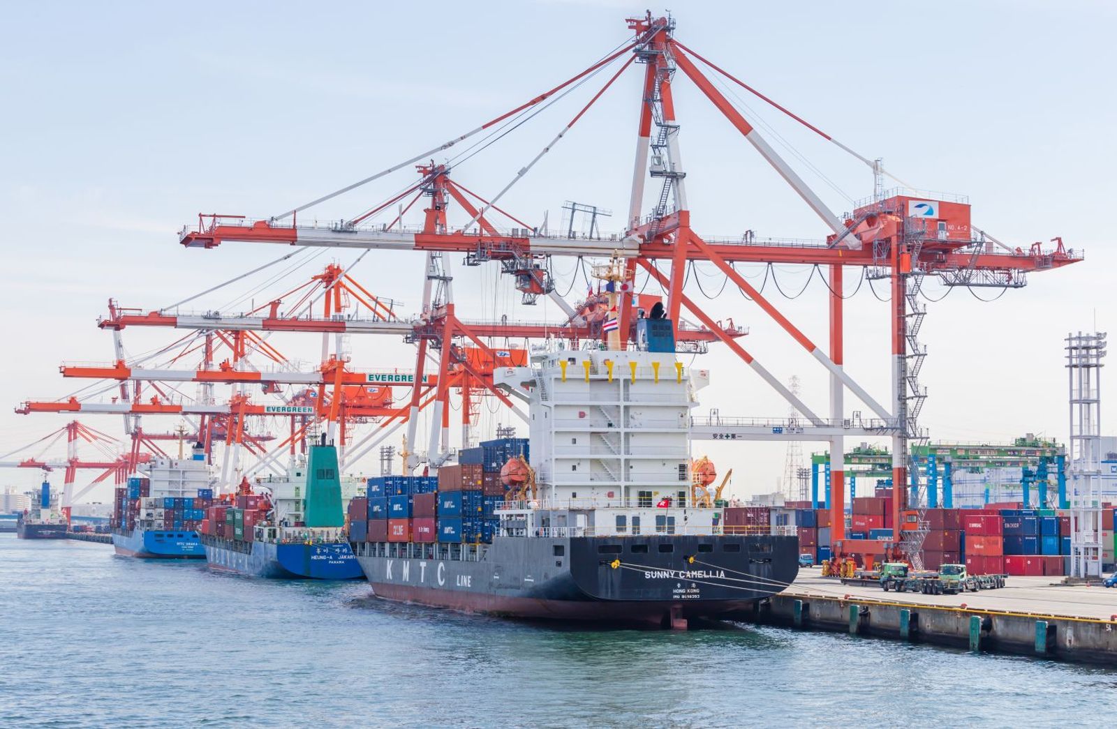 Wan Hai expands Asia terminal network with $89 million Osaka port lease