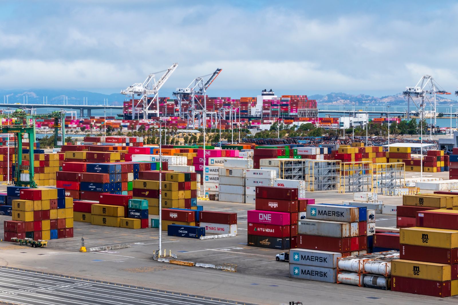 Trans-Pacific contract talks accelerating after Walmart signs