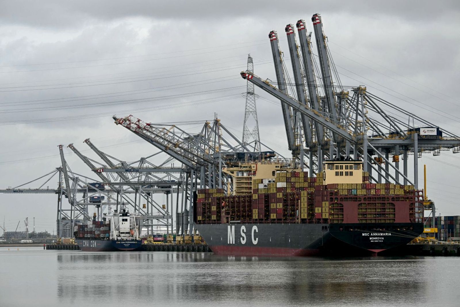 Antwerp-Bruges Q1 container volumes dip on poor weather, labor unrest