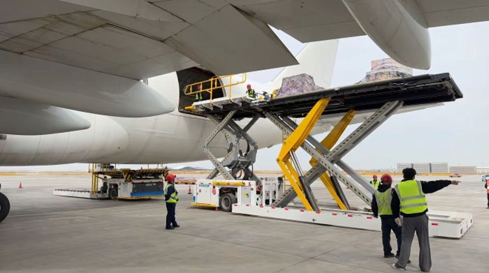Air freight supply-demand factors adjust to war-disrupted market