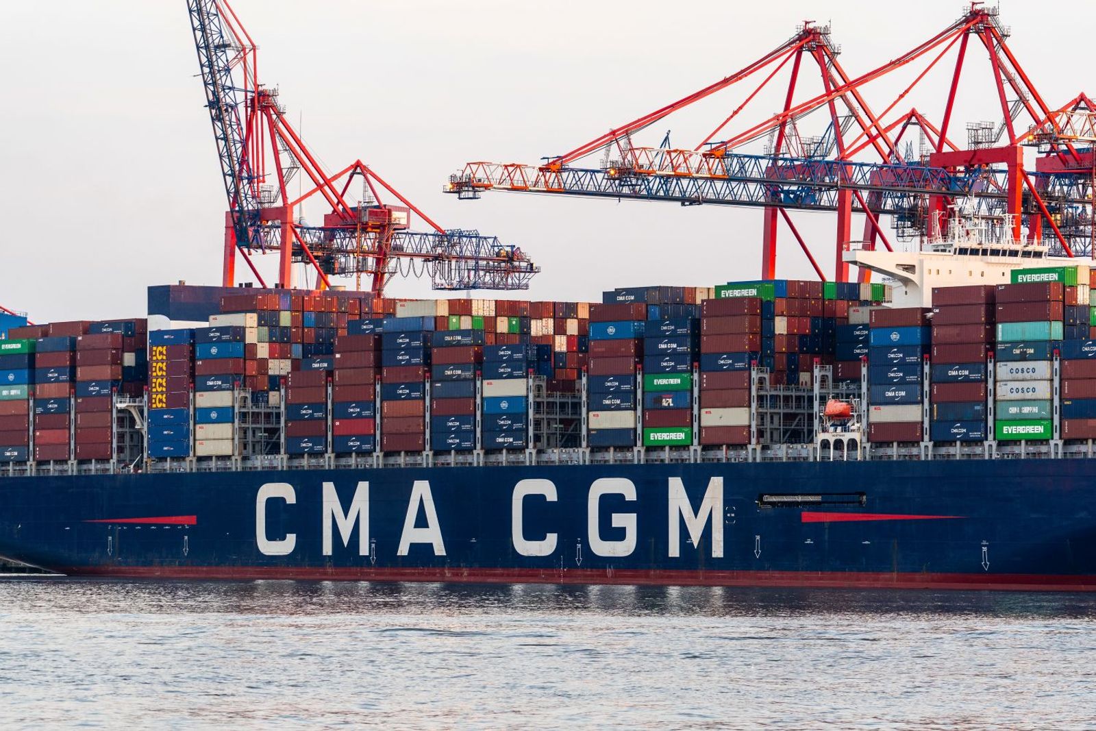 India-USWC rates jump as carriers redeploy capacity to hotter trans-Pacific trade