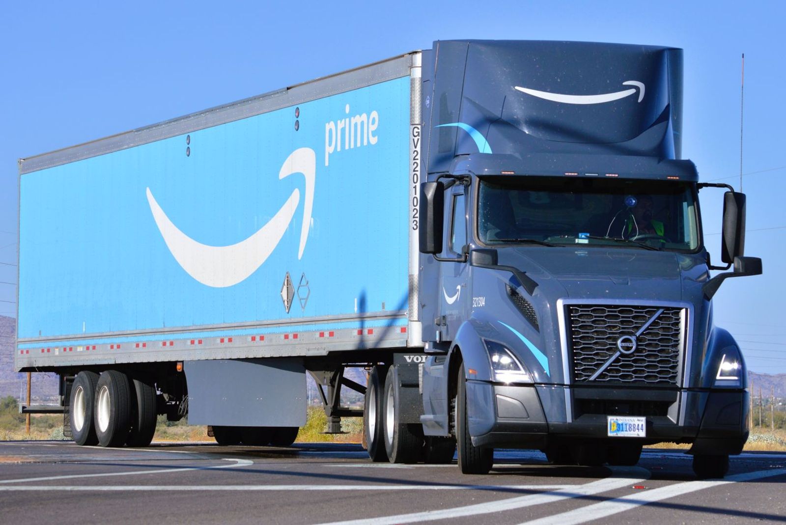 Amazon Freight says truckload freight moving to LTL