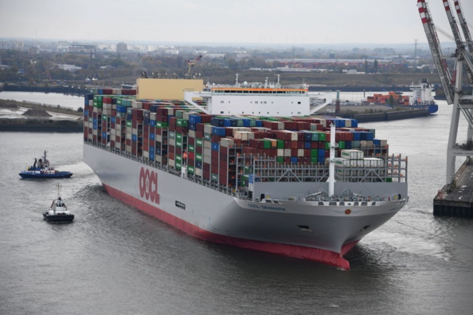 Volume surge boosts OOCL revenue in second quarter