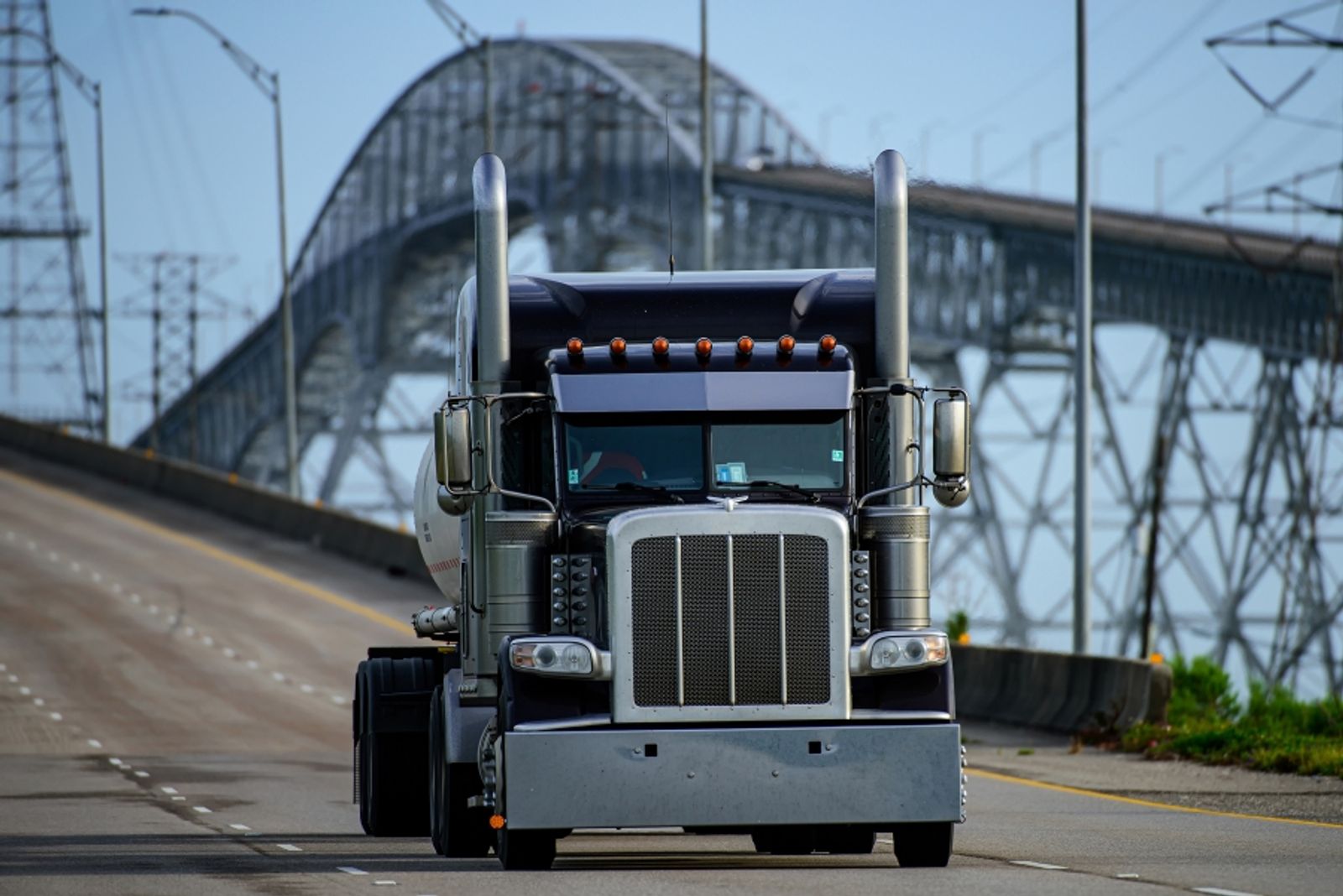 Use of mini-bids ‘blowing up’ as shippers seek shrinking truck capacity