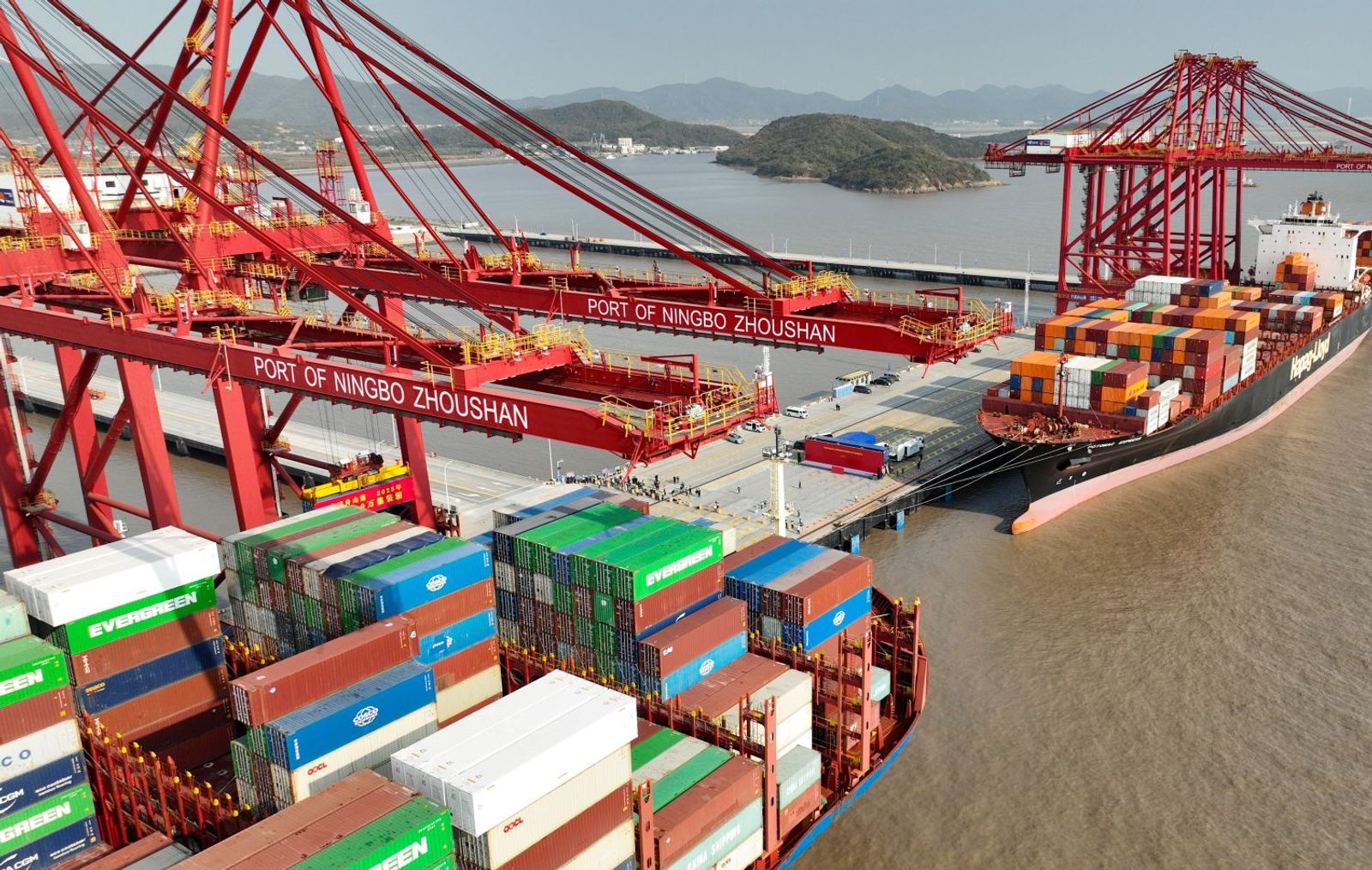 Latest storm brings fresh delays to Shanghai, Ningbo port operations