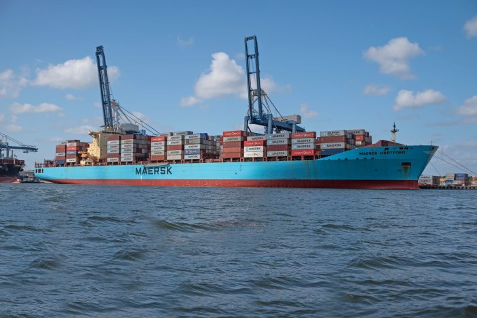 Charleston looks to deepen remaining stretches of shipping channel