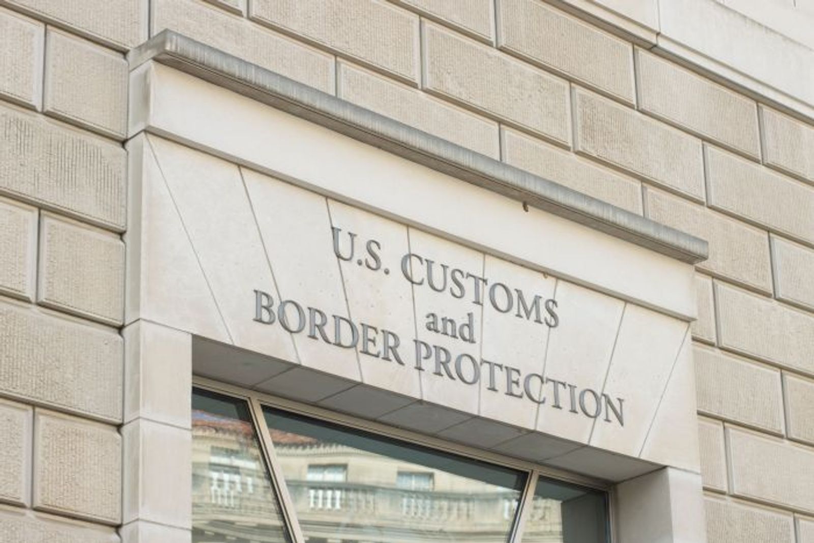 US Customs seeking feedback on implementing import compliance