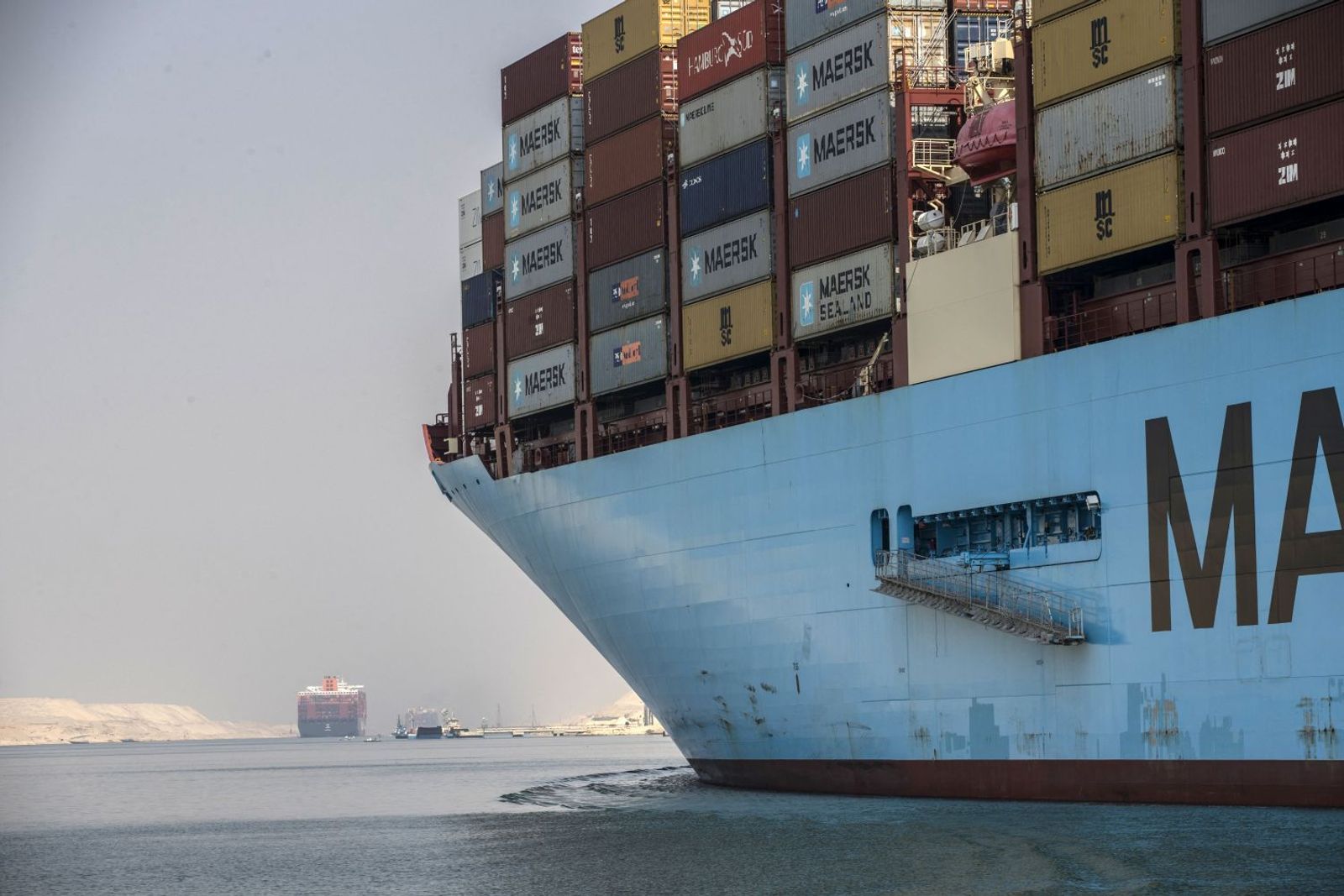 'Reckless' return to Suez questioned by global shippers' group