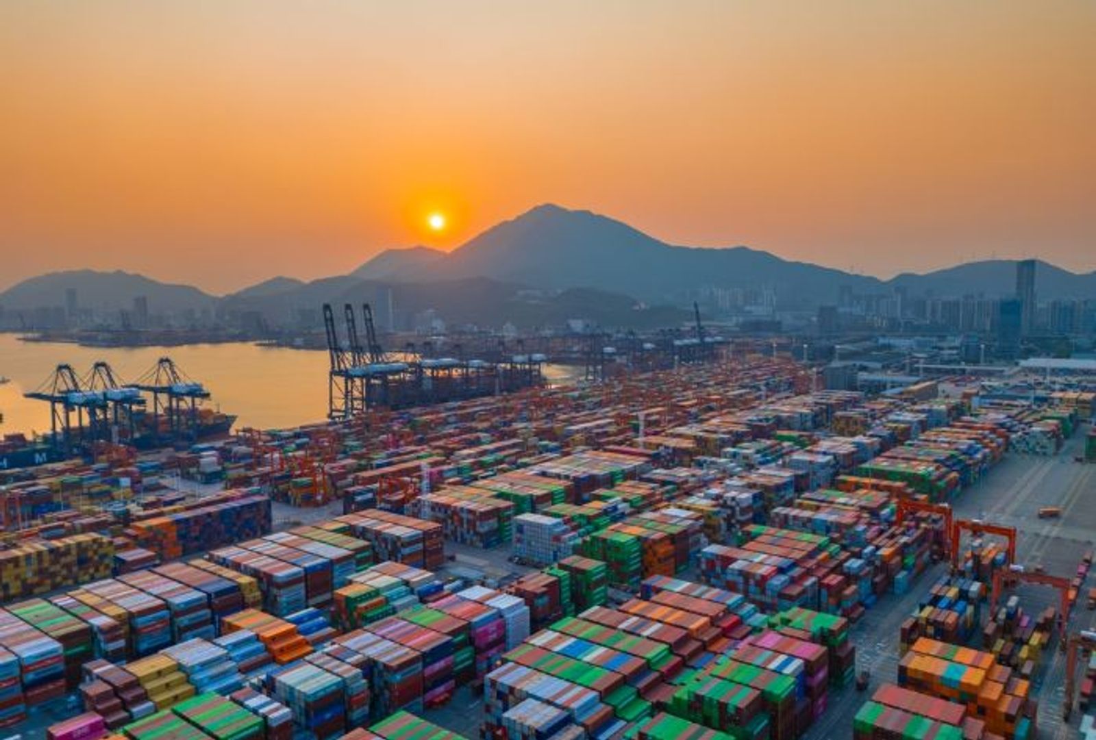 Risky Suez back-hauls to speed delayed Asia-Europe services
