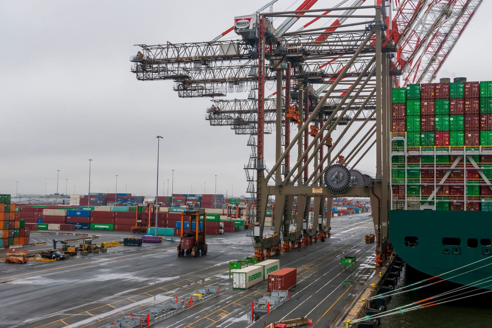 'Drawn-out' peak shipping season appears to be winding down: US retailers