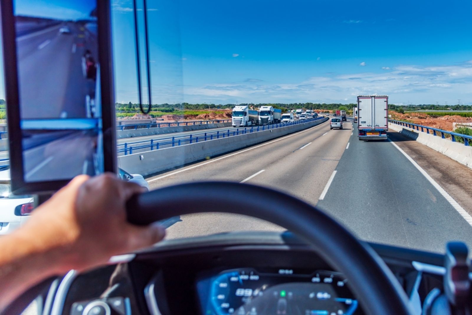 Trucking employment rising despite fuel, economic headwinds