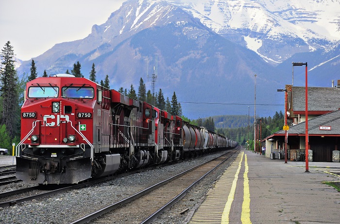 Less than 24 hours after engineers and conductors walked out and joined the picket line, Canadian Pacific Railway reached a tentative, four-year deal with the Teamsters Canada Rail Conference (TCRC). Photo credit: Shutterstock.com. Canadian Pacific Railway.