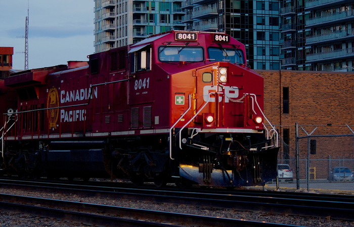 Canadian Pacific Railroad will offer customers indoor and outdoor transloading operations at a new facility near the Port of Montreal. Photo credit: Shutterstock.com