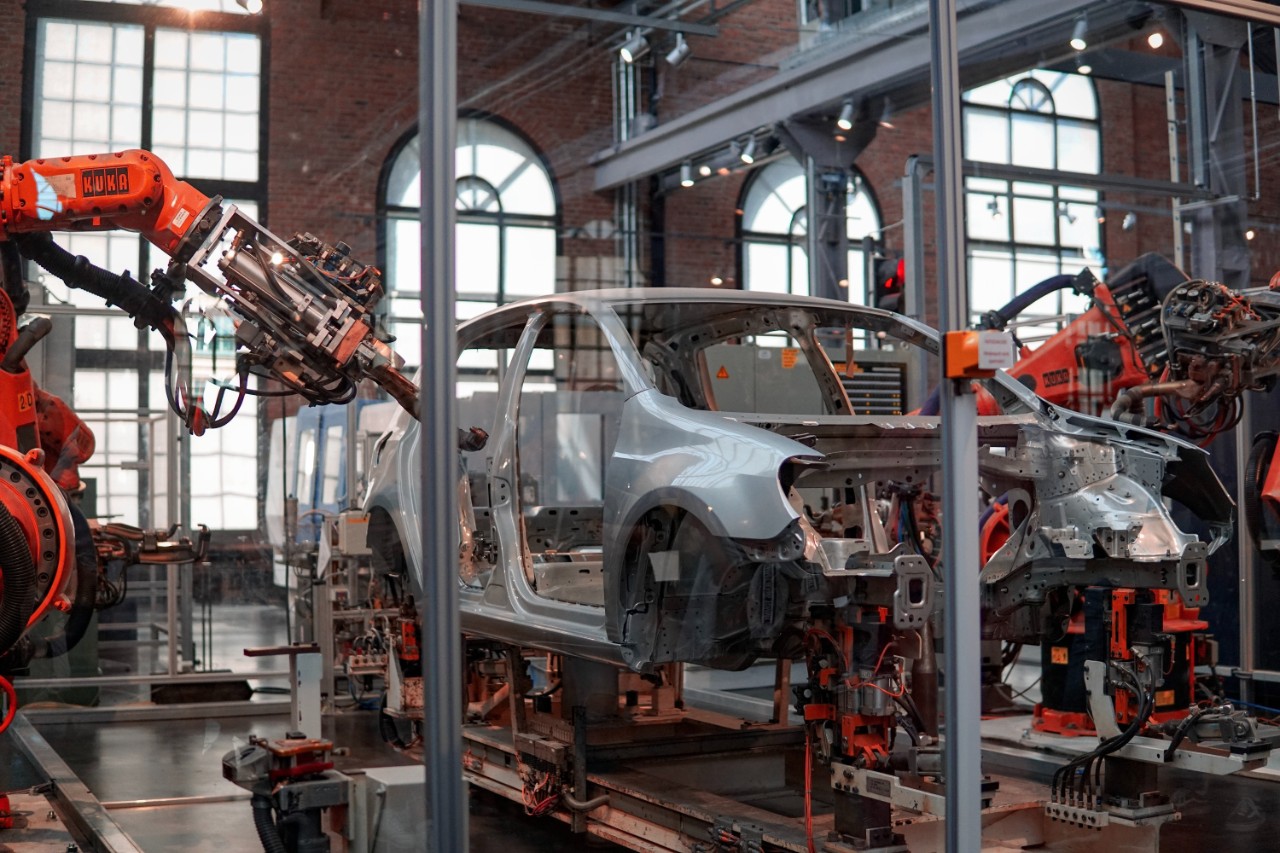 Finely tuned automotive assembly lines are particularly vulnerable to the supply chain disruption being caused by the coronavirus, and delays in delivery of components because of shutdown China factories is hitting carmakers in Korea and Japan. Photo credit: Pixlr