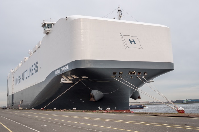Hoegh Autoliners roll-on, roll-off