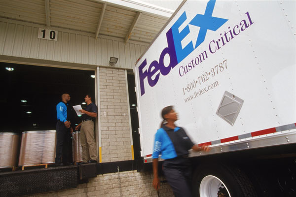 fedex custom critical truck sizes