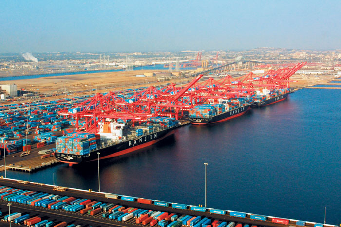Impact Of La Lb Congestion Felt More Acutely At Next Port Call Hong Kong Stopping At The Congested Los Angeles Long Beach Port Complex In October Made Container Ships An Average Of 3 4 Days Late Next
