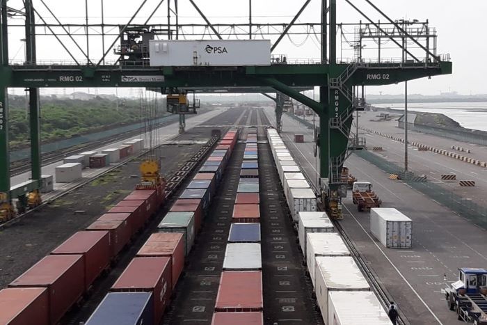 The main challenge facing Indian rail companies is to sustain reliability and market share gains over long-haul road haulers. Photo credit: PSA India