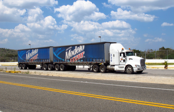 A proposed ban on double-tractor trailers in Mexico follows similar legislative efforts that have not become law. Photo credit: Shutterstock.com