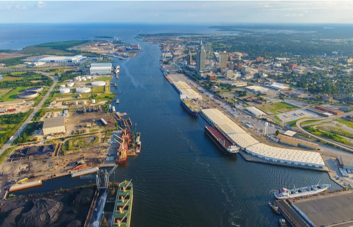 The head of the Alabama State Port Authority, who led the agency for 20 years and brought containerization to the port, will step down at the end of 2020. Photo credit: Shutterstock.com