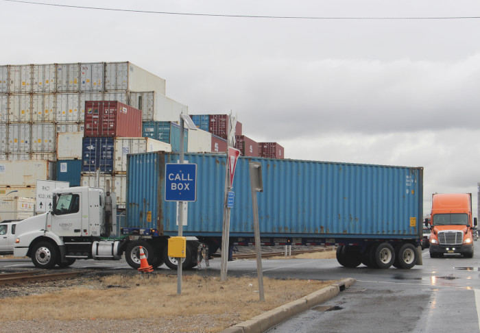 Curbing Pollution: NY-NJ Truckers Oppose Latest Truck Ban Curbing Pollution: NY-NJ Truckers Oppose Latest Truck Ban