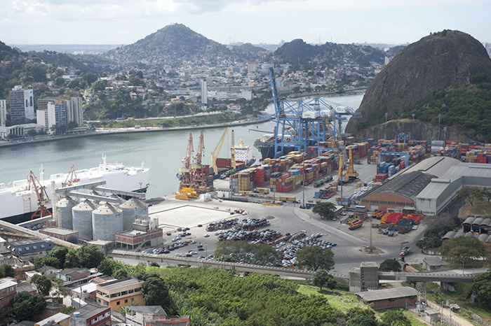 The port authority overseeing the Vilha Velha terminal in the port of Vitoria was chosen to be the first privatized in Brazil because of its unique financial status.