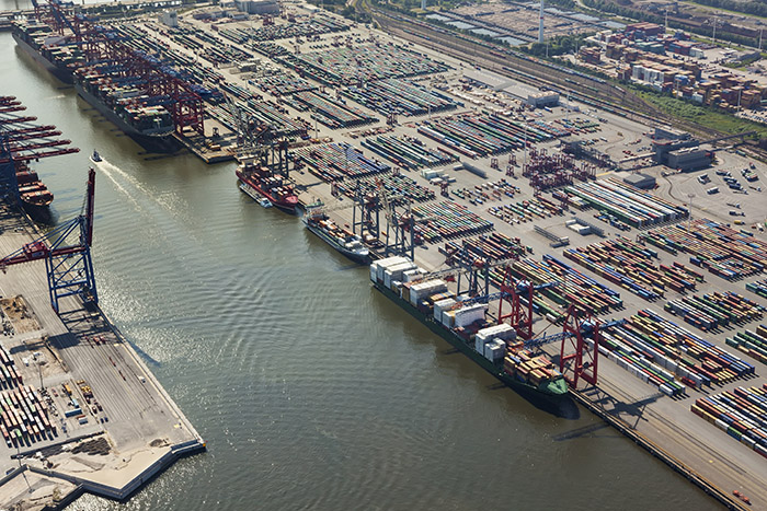 Higher volumes from Asia continue to lift the prospects of Hamburg's largest terminal operator.