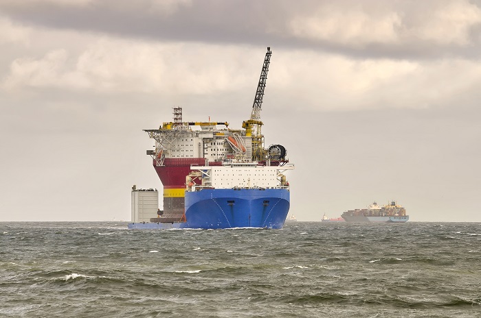 “I cannot confirm or deny,” the report, said Holger Romer, head of communications at Bremen-based Zeaborn which is also involved in ship management. Photo credit: Shutterstock.com. A heavy-lift ship.