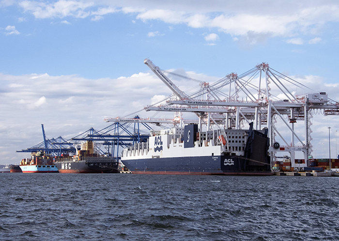 The Port of Baltimore handled 702,918 laden TEU in 2017, according to data from PIERS. Photo credit: Shutterstock.com.