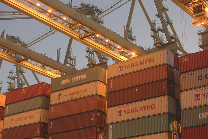 Access to data can help sort through the confusion that arises when the cargo of multiple carriers is offloaded from a single vessel.
