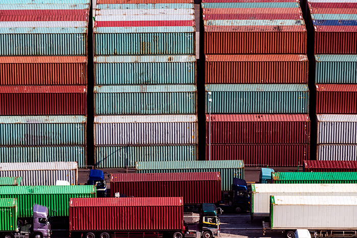 China's economy in the first quarter grew at the fastest quarterly rate since 2015.