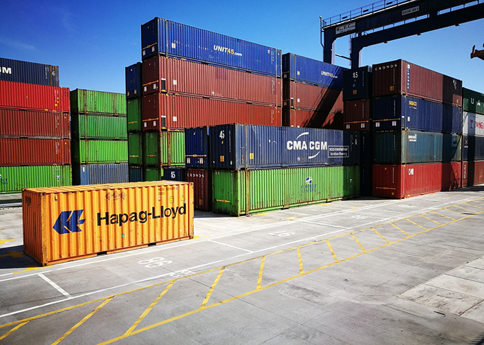 Traffic rose at India's busiest port in August and was flat at its second-busiest harbor.