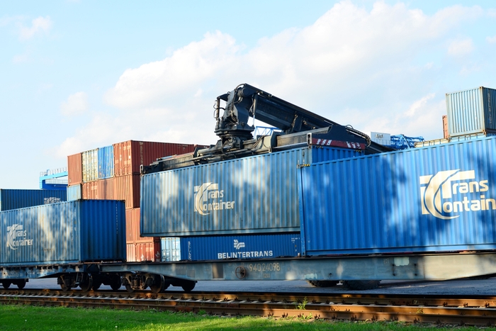 Electronic seals will need to be fitted to containers entering Russia and removed when the box leaves the country, but there is no clarity yet on how the process and the logistics will be handled. Photo credit: Shutterstock