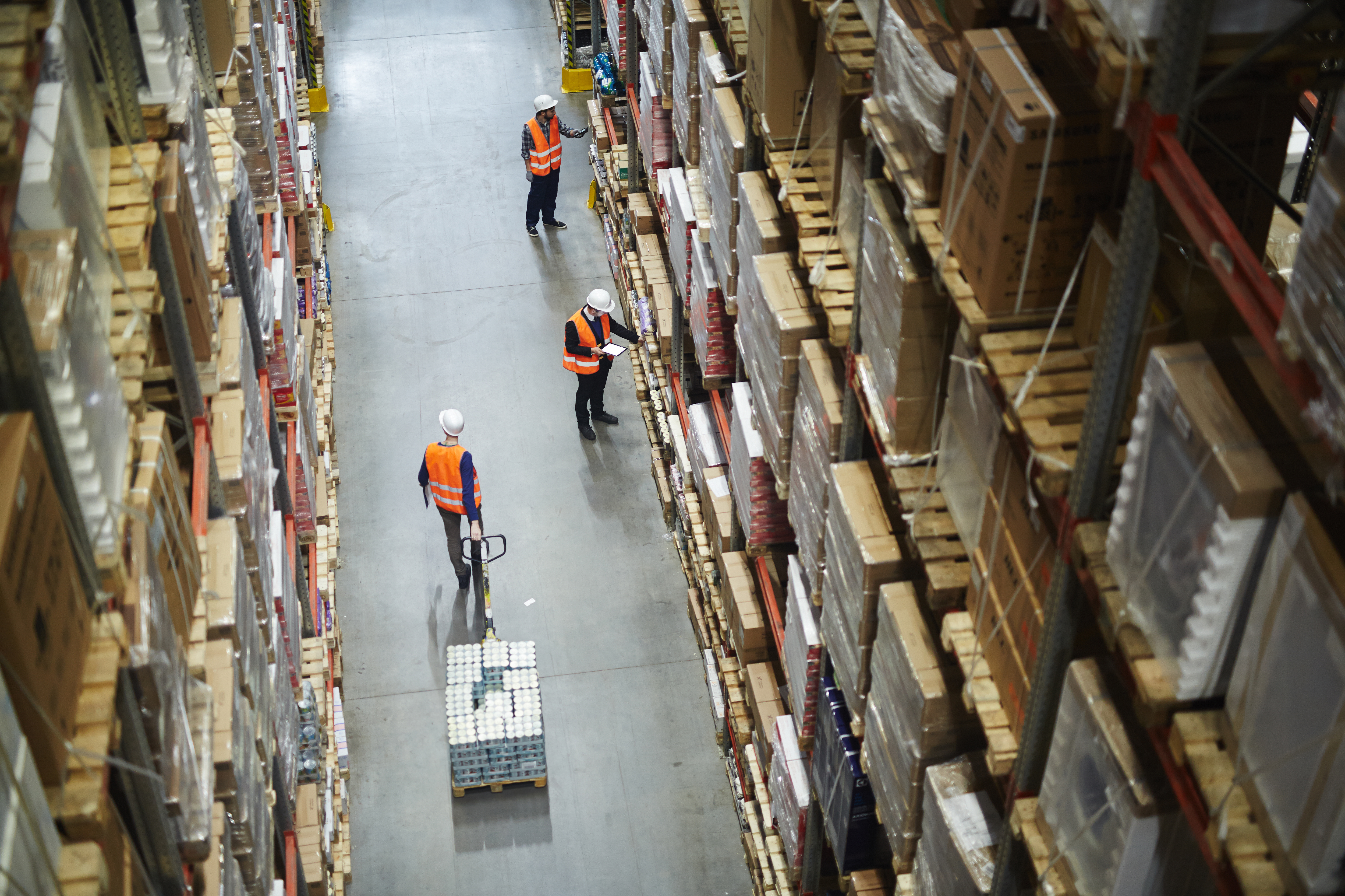 After 34 quarters in which availability rates declined, the rate fell by a “modest” amount and the change was “essentially flat” in the first quarter of 2019, according to a new report by CBRE. Photo Credit: Shutterstock