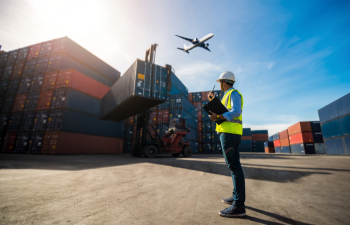 Digitalization is driving fundamental change in the supply chain, and the complexity is difficult for carriers and shippers to manage. Photo credit: Shutterstock