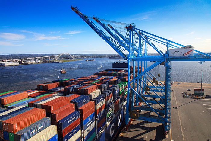 Navigation restrictions in NY-NJ force ships to sit outside the port until tides rise. Photo credit: Shutterstock.com