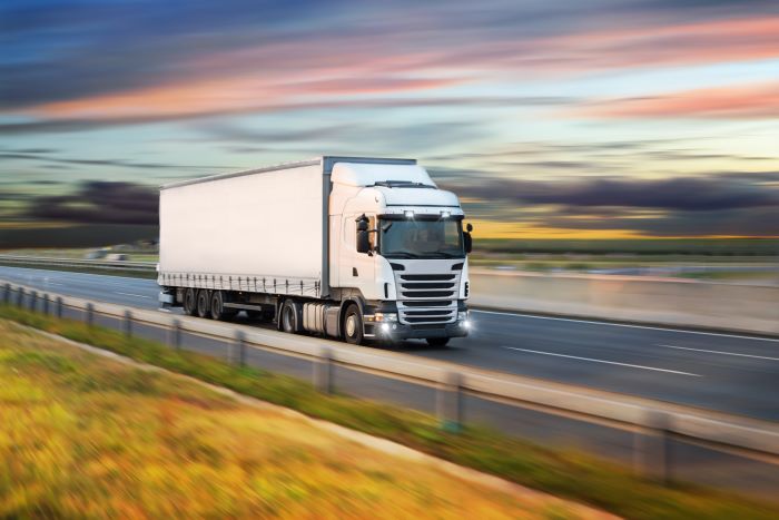 Shippers, third-party logistics providers, and trucking companies say they must be frank in their discussions about rising costs and collaboration in order to be more efficient. Photo credit: Shutterstock.com.